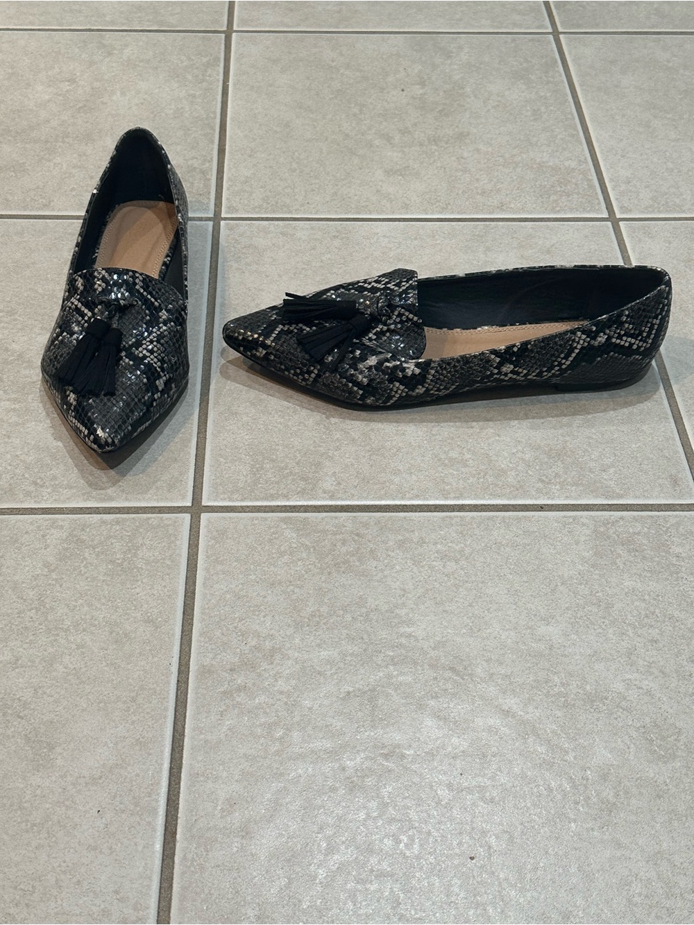 ASOS Black & Gray Snake-Print Pointed Tassel Loafers